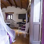 Ortigia Deluxe S.a.l.